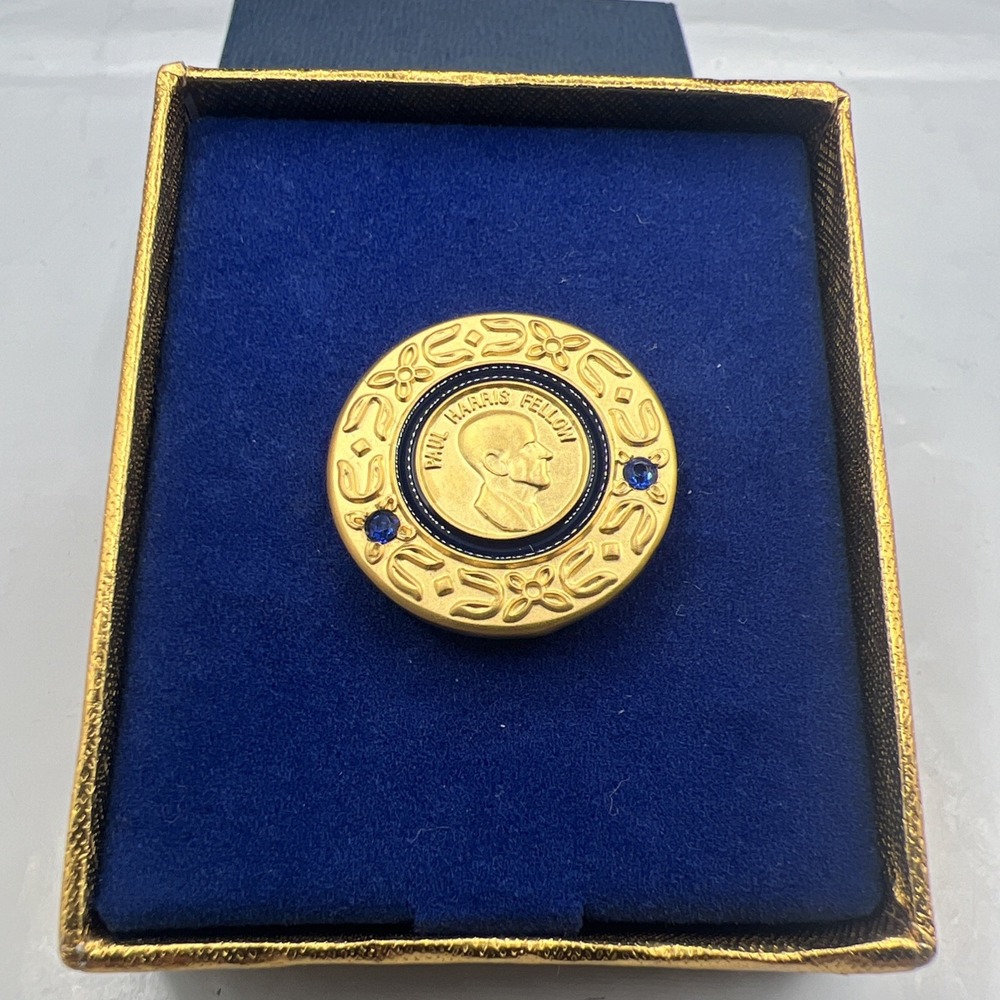 Rotary International Paul Harris Fellow Plus Two 2 Sapphire Donor Lapel Pin Box